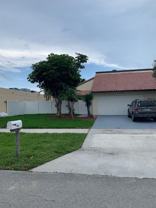 560 Ne 48th St - Photo 1 of 1