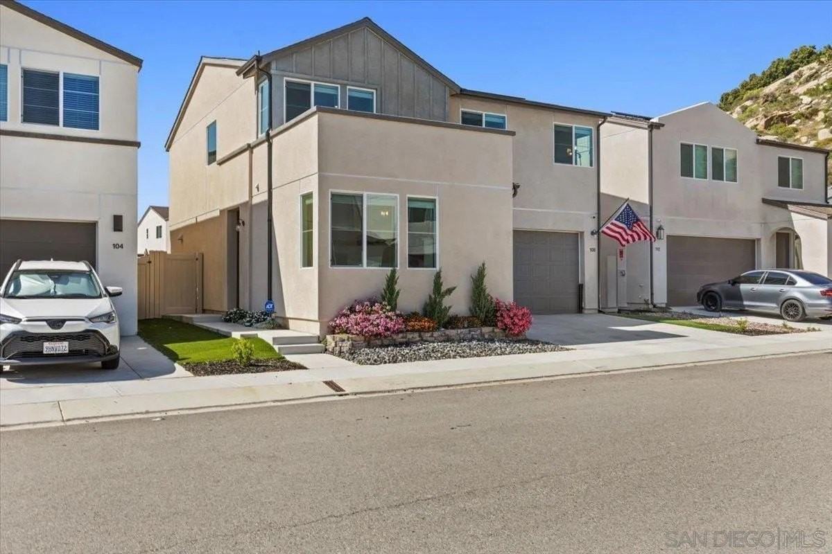 108 Lipizzan Ln - Photo 3 of 37