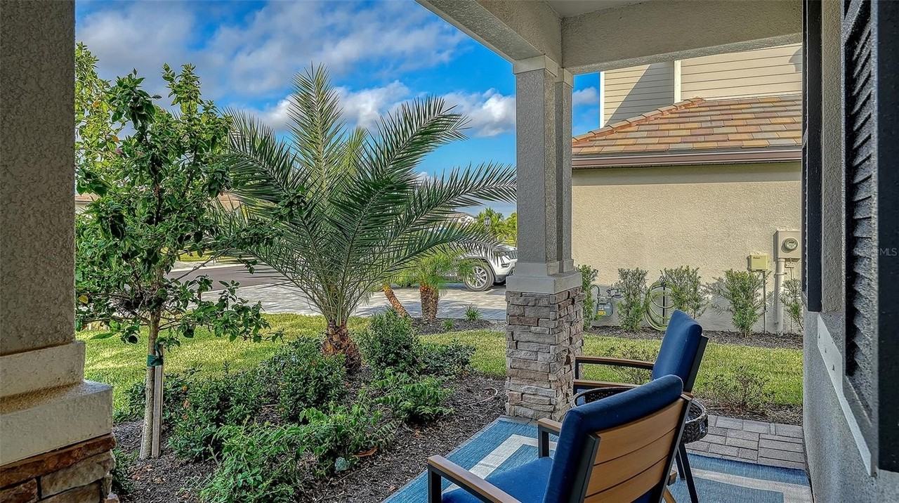 5225 Blue Crush St - Photo 5 of 50