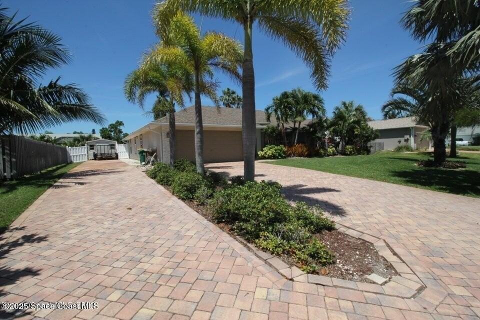 250 Atlantic Dr - Photo 6 of 20