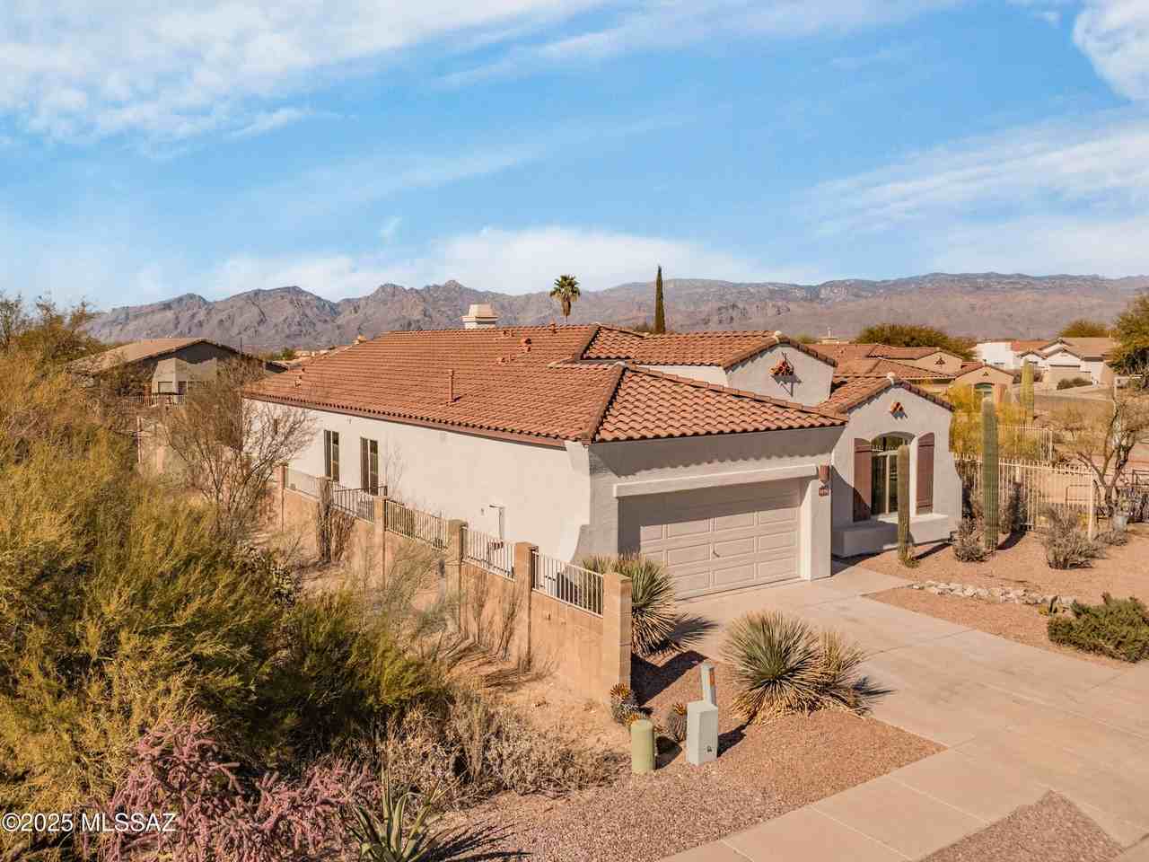 9896 E Wind Dancer Dr - Photo 5 of 50