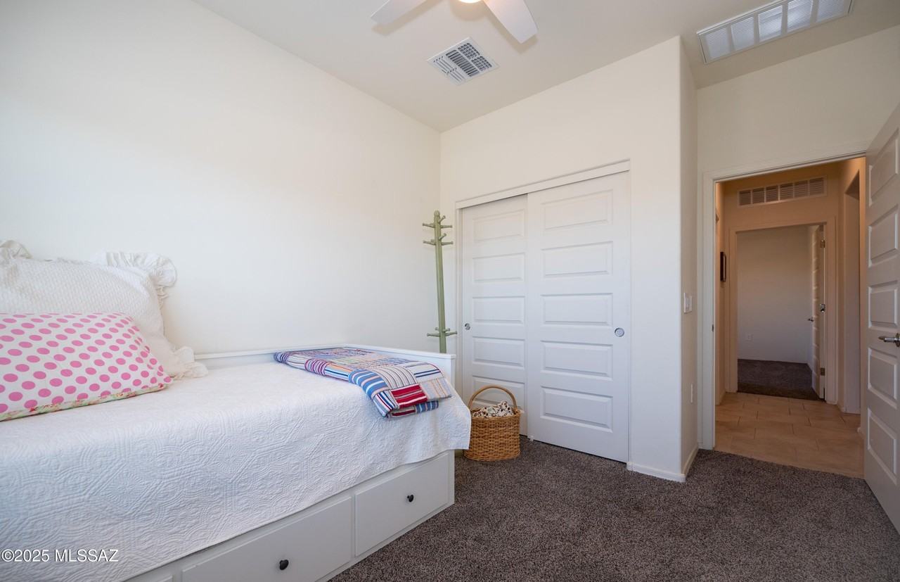 9294 West Tenaza Lane - Photo 6 of 28