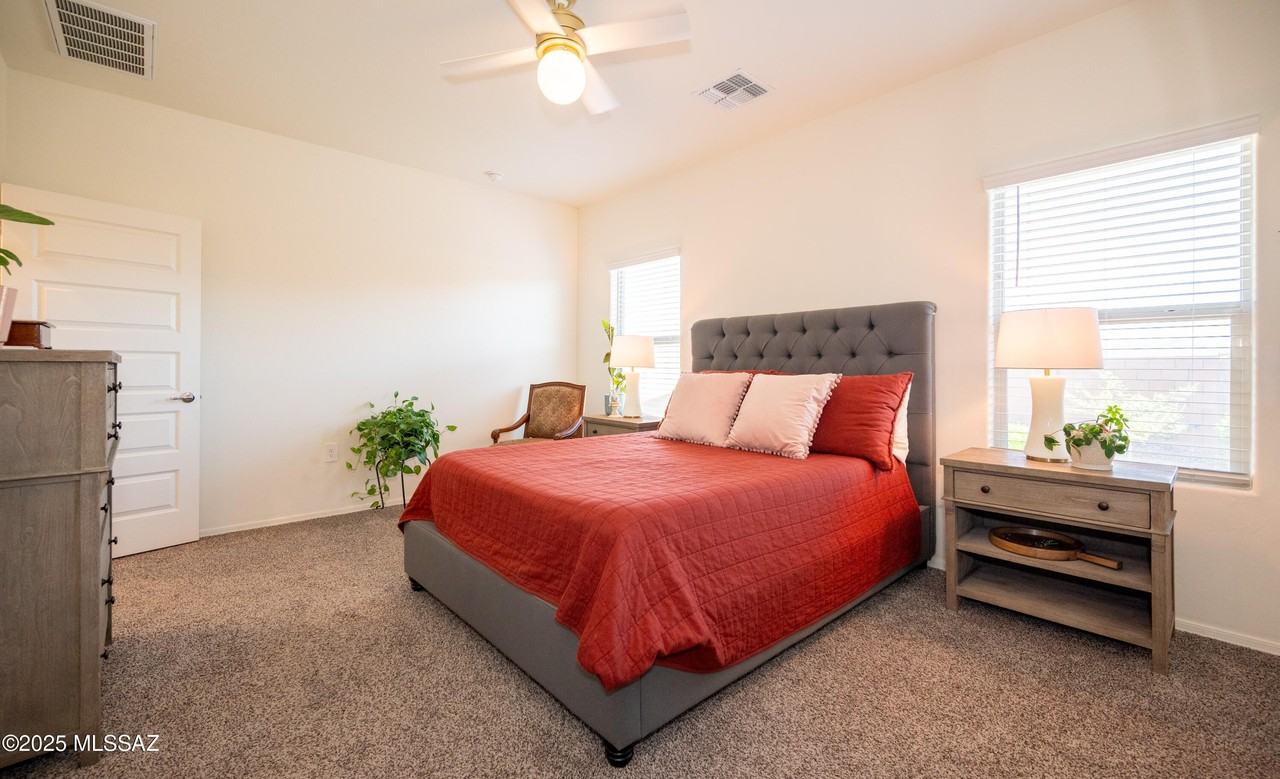 9294 West Tenaza Lane - Photo 7 of 28