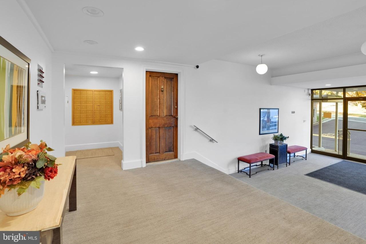 2100 Washington Avenue #2B - Photo 4 of 34