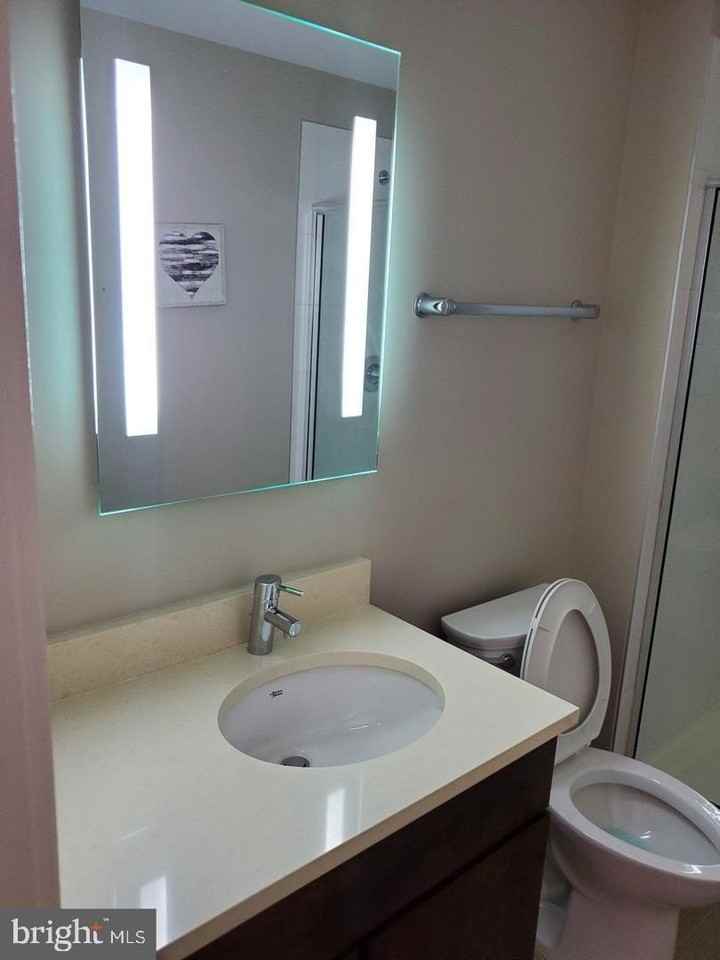 1320 Fenwick Ln Unit 700 #700 - Photo 6 of 11