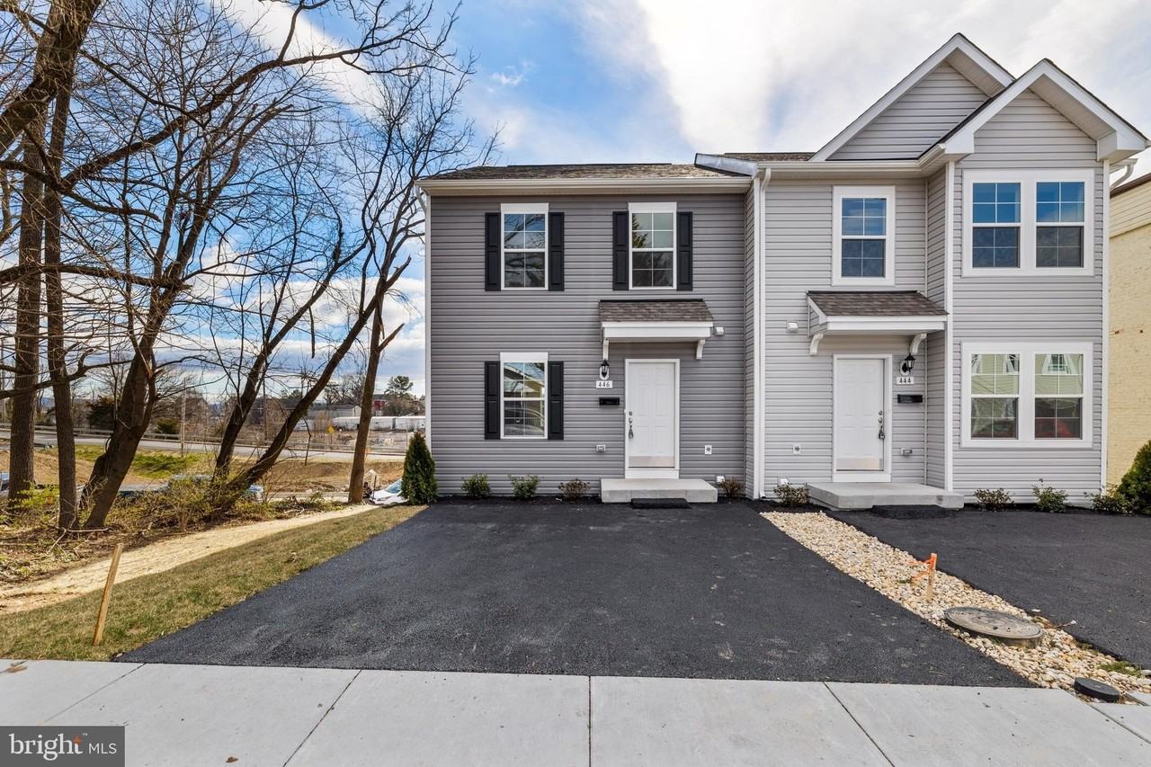 444 Carrolton Avenue - Photo 2 of 30