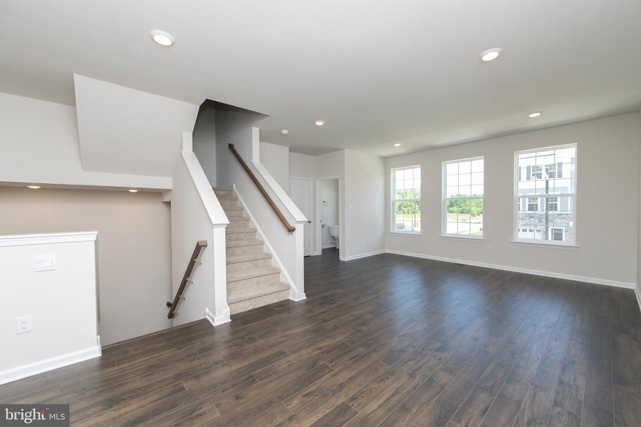 495 Monte Farm Rd - Photo 3 of 34