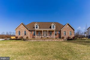 featured image of 5002 Greenwood Cir