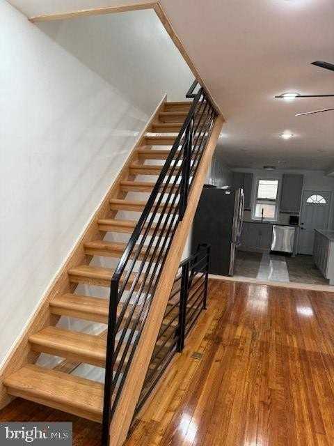 5817 Norfolk St - Photo 2 of 11