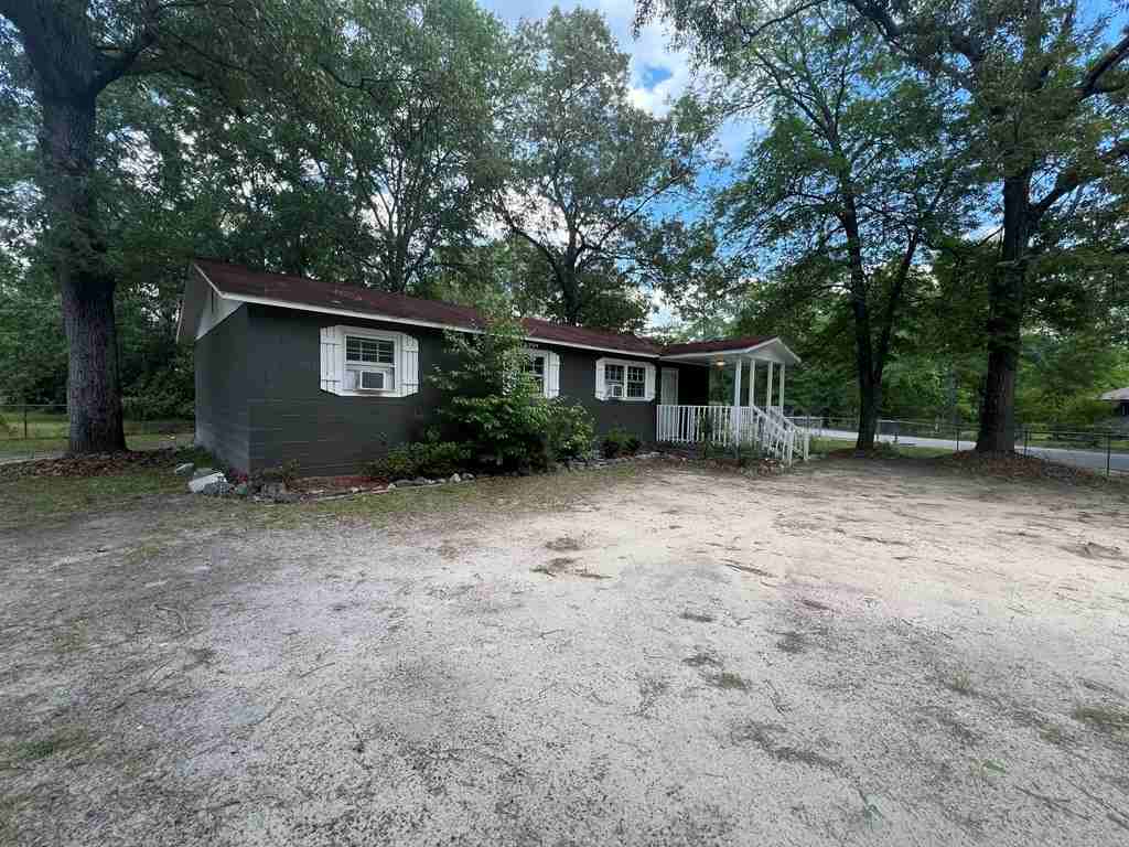 1900 River Birch Dr - Photo 2 of 19