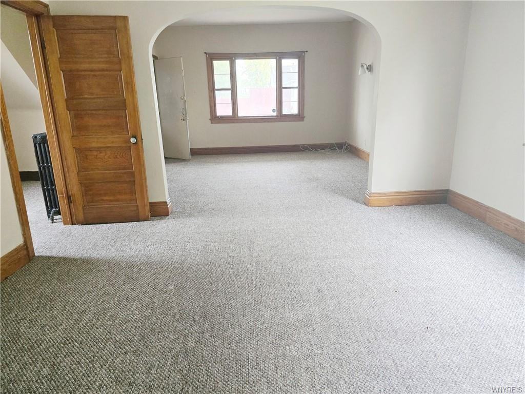 194 Cass Ave - Photo 3 of 16