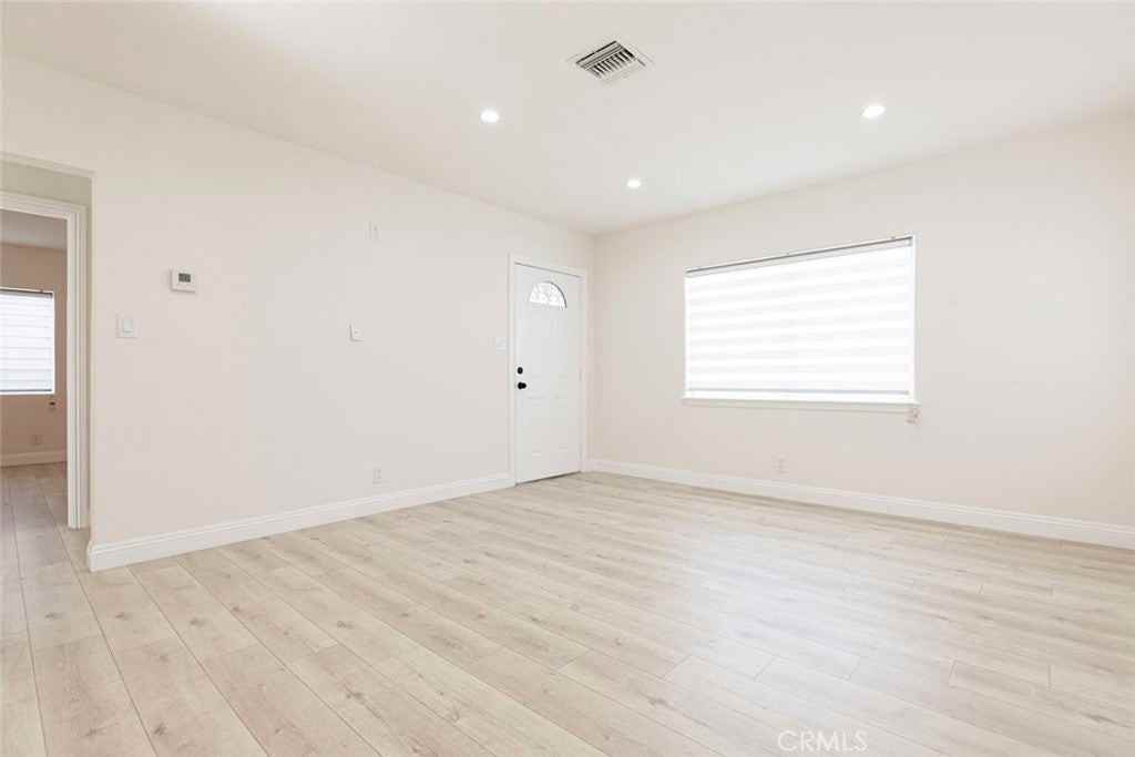 15024 Marson St - Photo 6 of 31