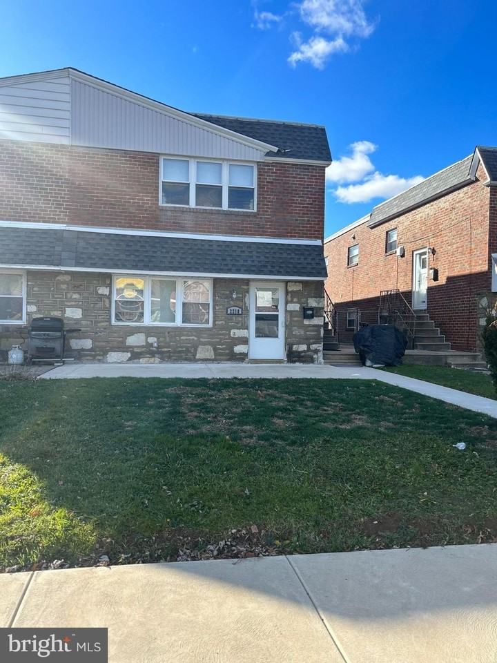 2218 Strahle Street - Photo 3 of 22