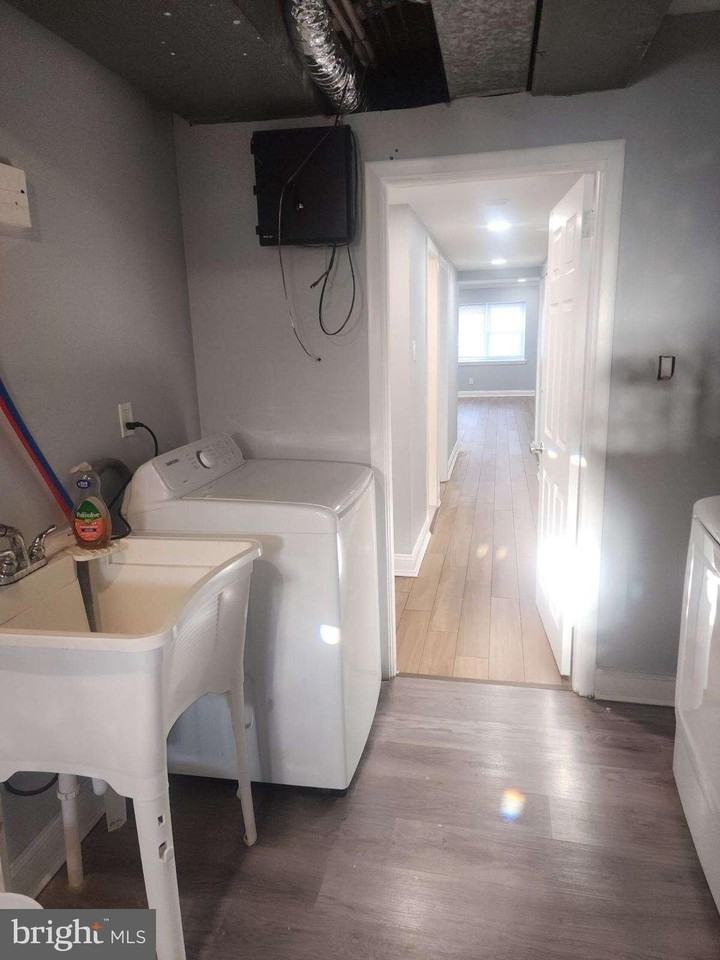 2218 Strahle Street - Photo 6 of 22