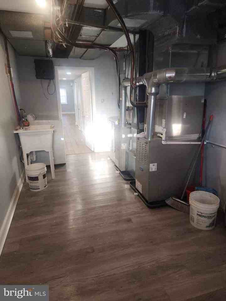 2218 Strahle Street - Photo 7 of 22