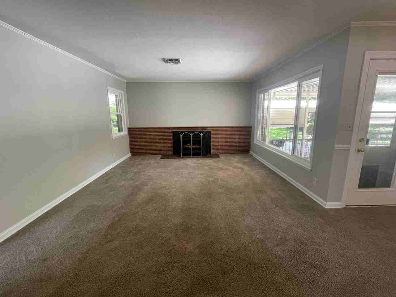 321 Druid Ln - Photo 5 of 23