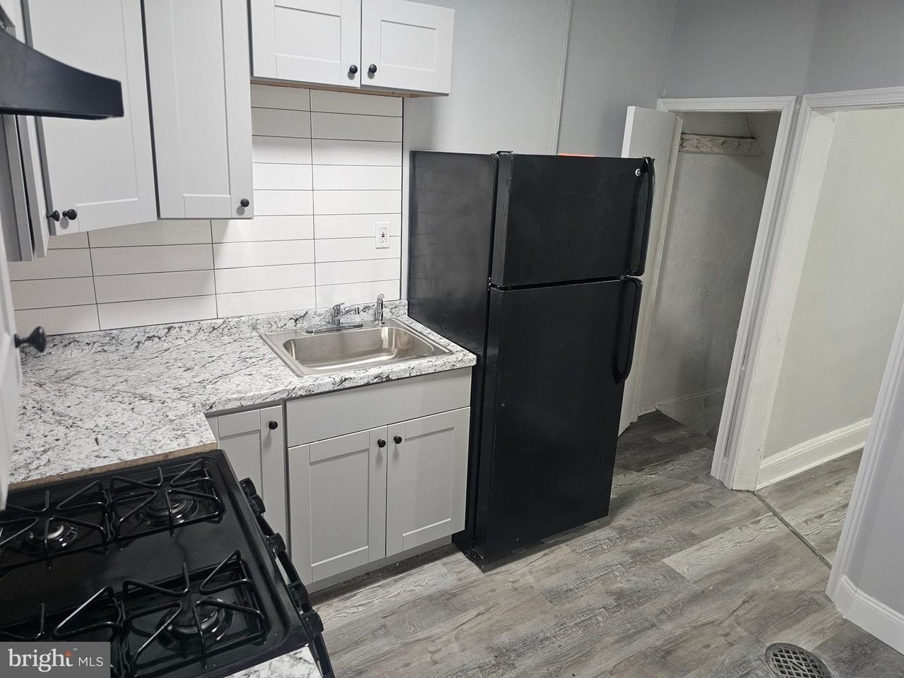 2918 N Taylor St - Photo 3 of 15