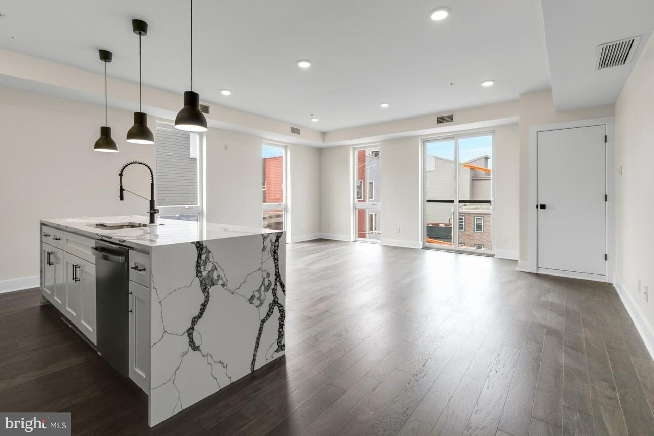 1868 Frankford Ave Unit 204 #204 - Photo 2 of 17