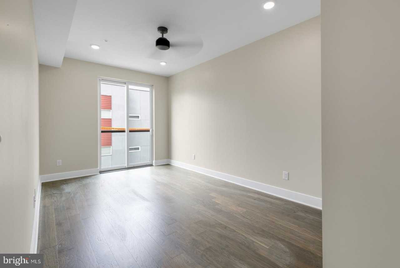 1868 Frankford Ave Unit 204 #204 - Photo 4 of 17