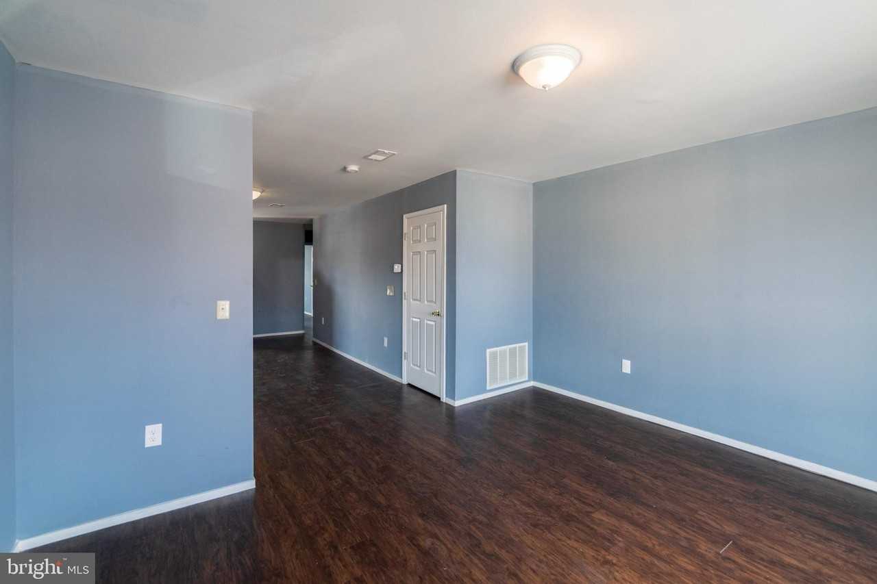 1833 S 22nd St Unit 2 #2 - Photo 4 of 15