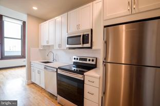 1300 S 19th St Apt 301 #301 - Photo 1 of 1