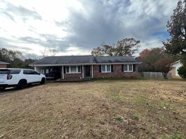 featured image of 5426 Oakcrest Rd