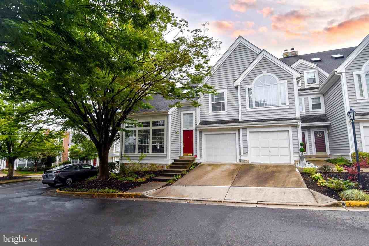 406 Fortress Way - Photo 2 of 42