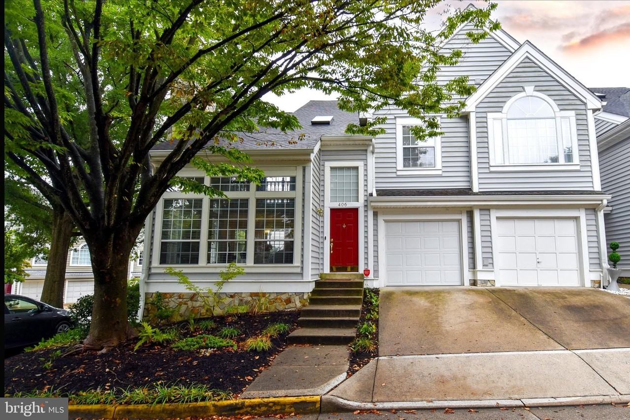 406 Fortress Way - Photo 3 of 42