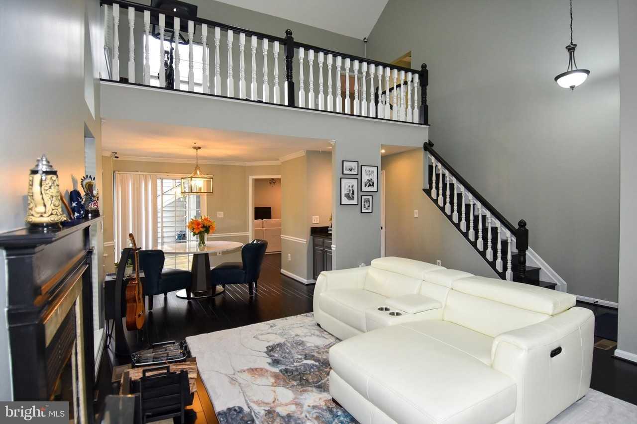 406 Fortress Way - Photo 7 of 42