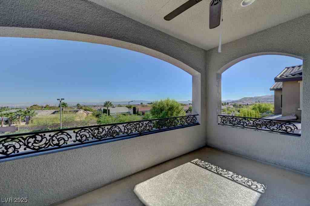 308 Molinetto St - Photo 2 of 50