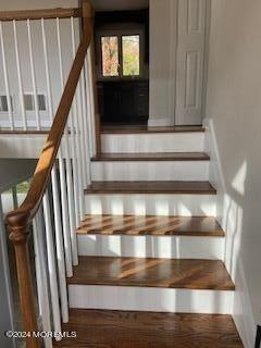 427 Lake Avenue - Photo 4 of 30