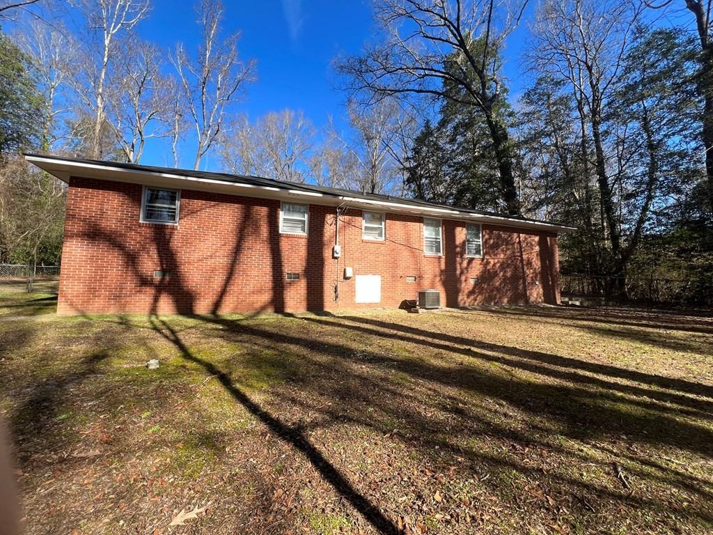 2444 Woodhaven Rd - Photo 3 of 40