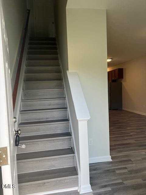 415 Aversboro Rd - Photo 3 of 32