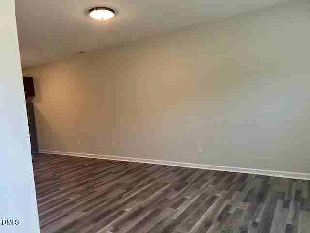 415 Aversboro Rd - Photo 6 of 32