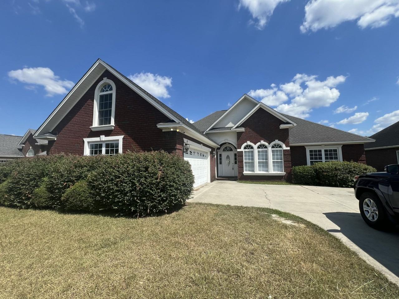 2105 Harborview Dr - Photo 2 of 50