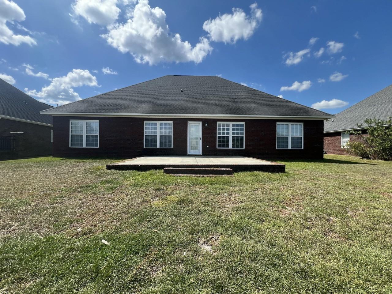 2105 Harborview Dr - Photo 3 of 50