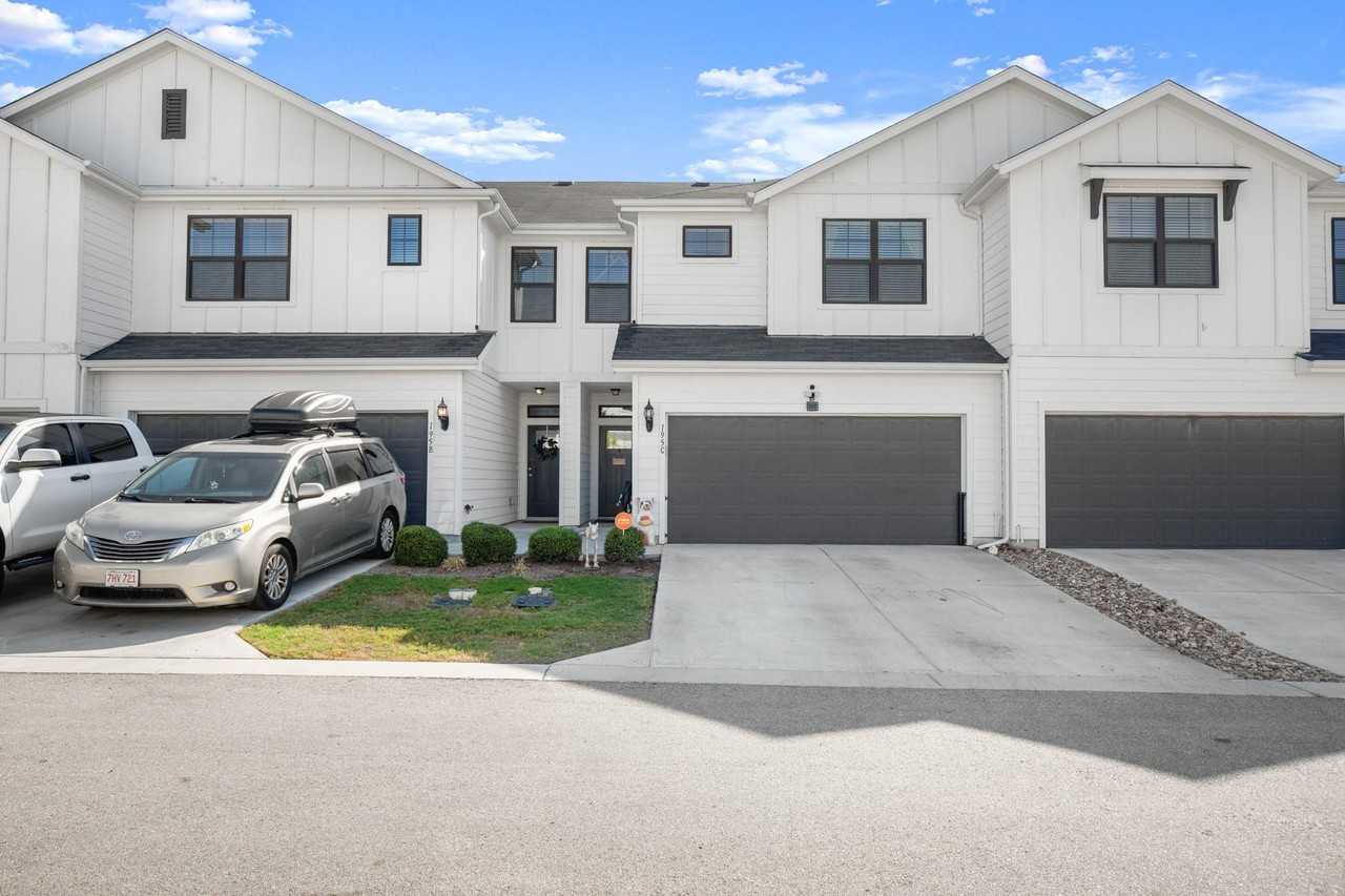 195 Waterside Rd Unit C - Photo 2 of 27