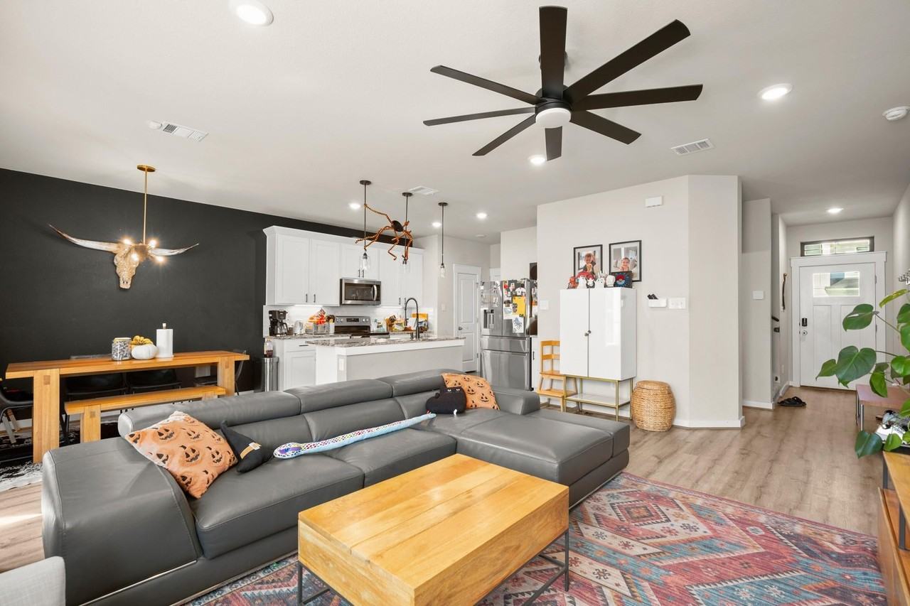 195 Waterside Rd Unit C - Photo 7 of 27