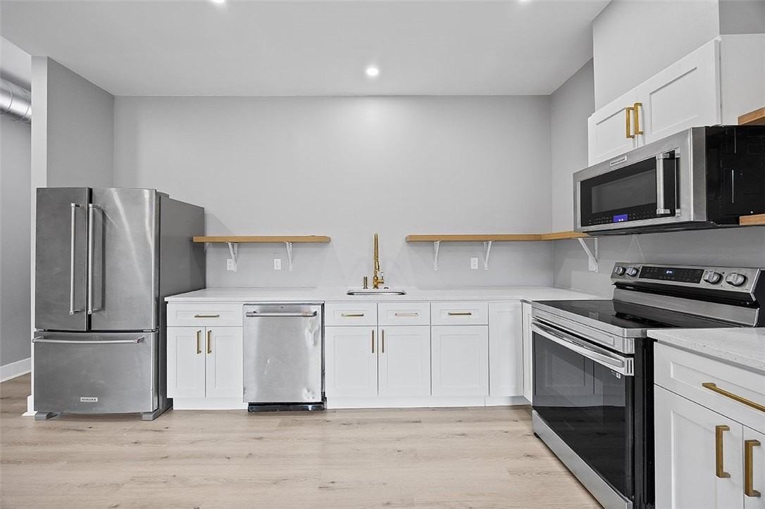 1109 E Carson St - Photo 3 of 13