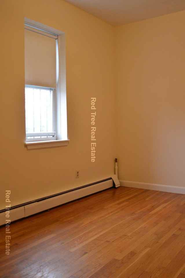 164 N Beacon St #23 - Photo 7 of 15