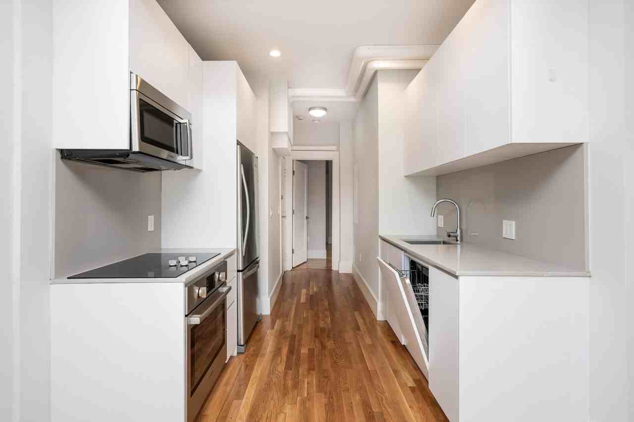 8 Elko St #6 - Photo 4 of 18