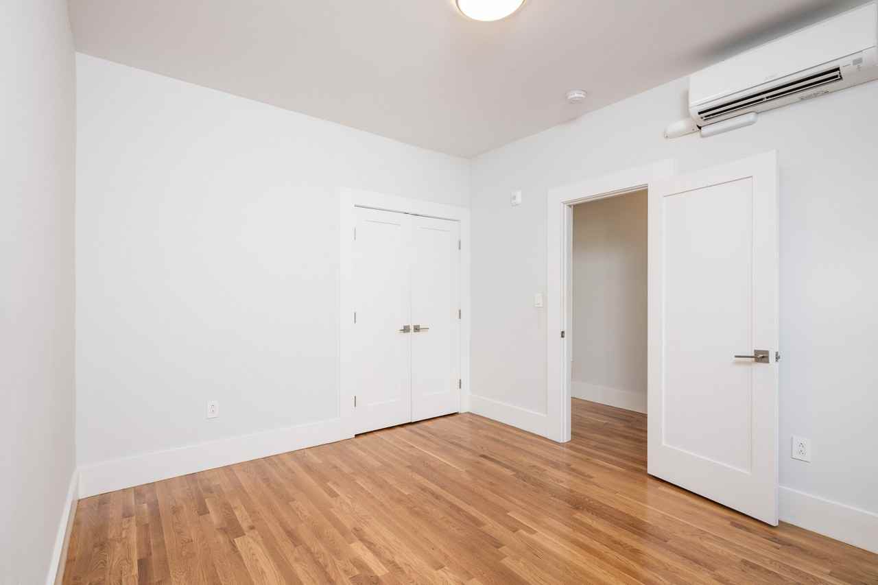 8 Elko St #6 - Photo 7 of 17