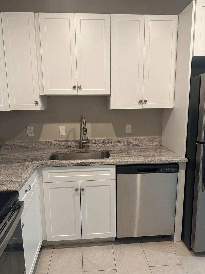 10 Greenville St #3 - Photo 3 of 10