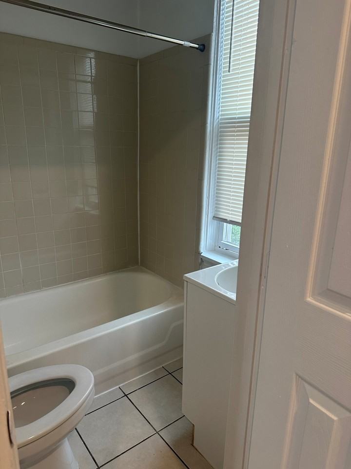 10 Greenville St #3 - Photo 7 of 10