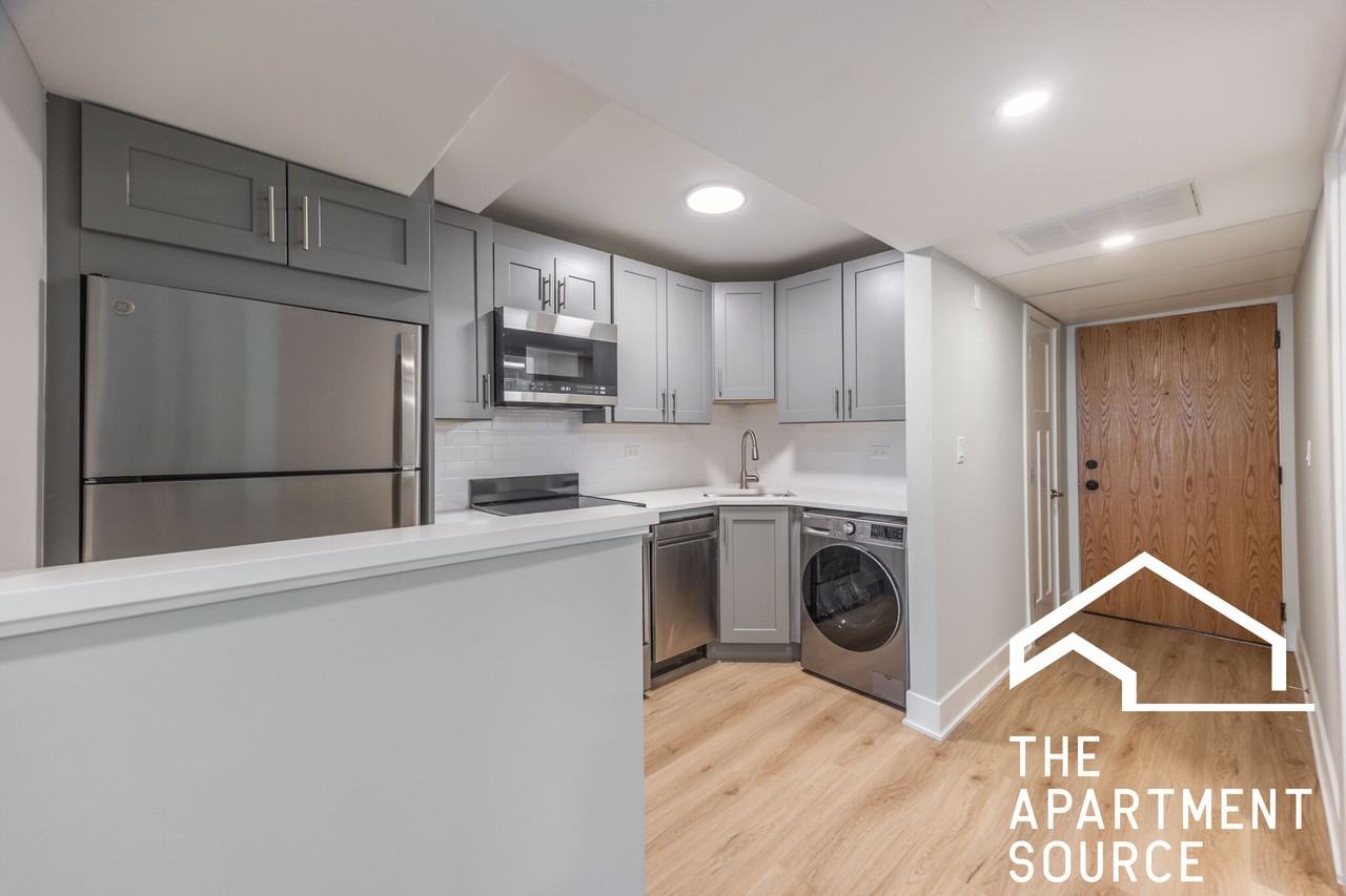 1220 N La Salle Dr #C5 - Photo 6 of 27