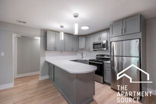 1220 N La Salle Dr #D2 - Photo 1 of 1