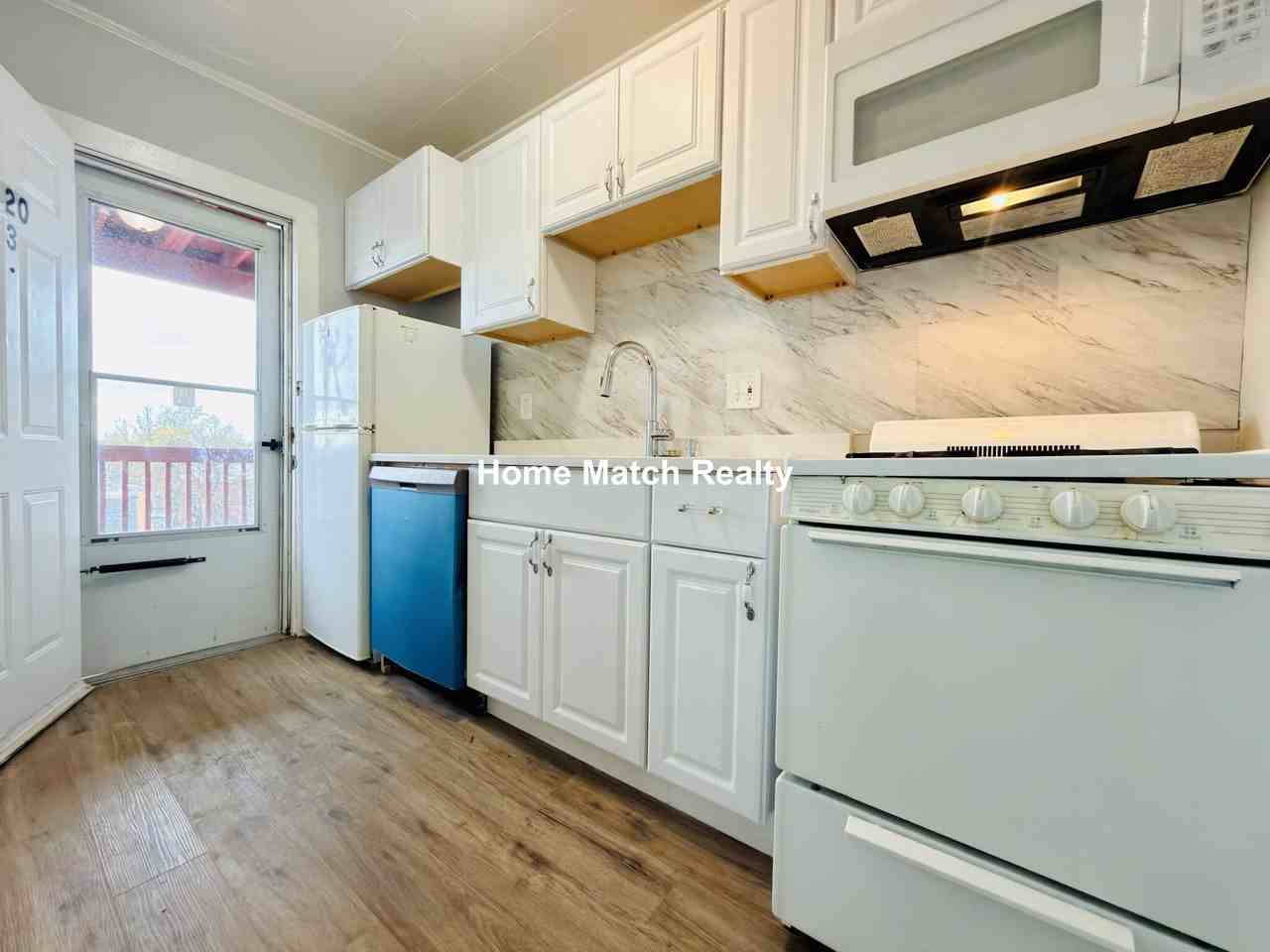 Washington Ave #3 - Photo 2 of 22