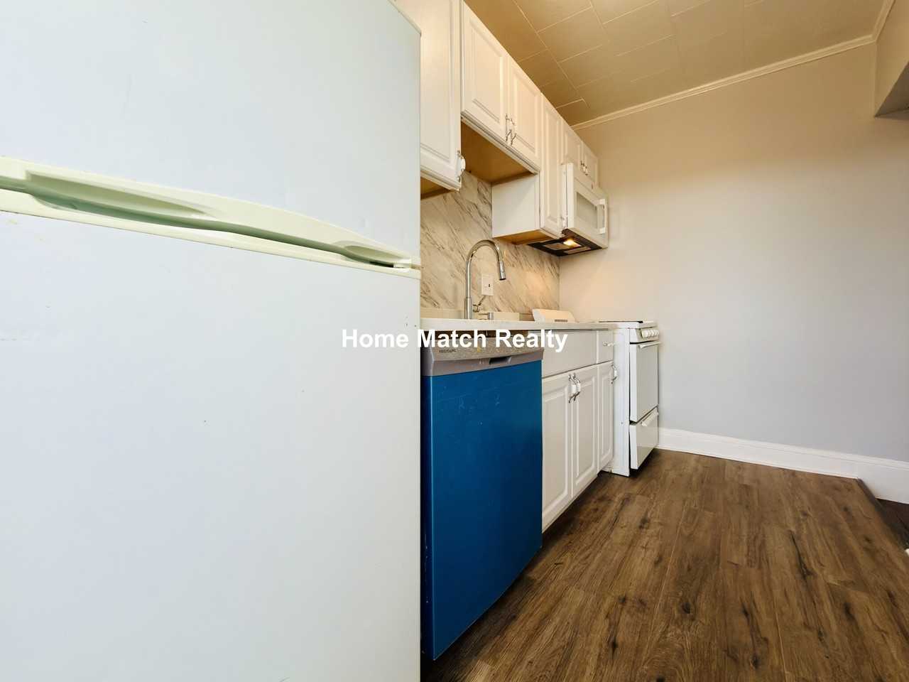 Washington Ave #3 - Photo 3 of 22