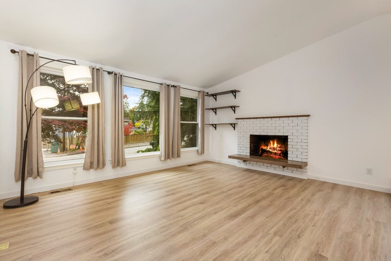 917 Duchess Road - Photo 6 of 40