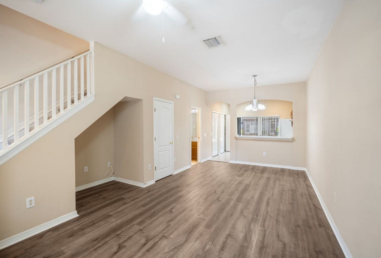 6754 Lake Rochester Ln - Photo 5 of 26